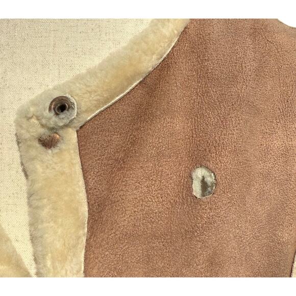 Vintage Handmade Suede Leather Sherpa-Lined Vest Snap Front Pockets - Picture 9 of 16